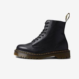 Dr. Marten Pascal boot